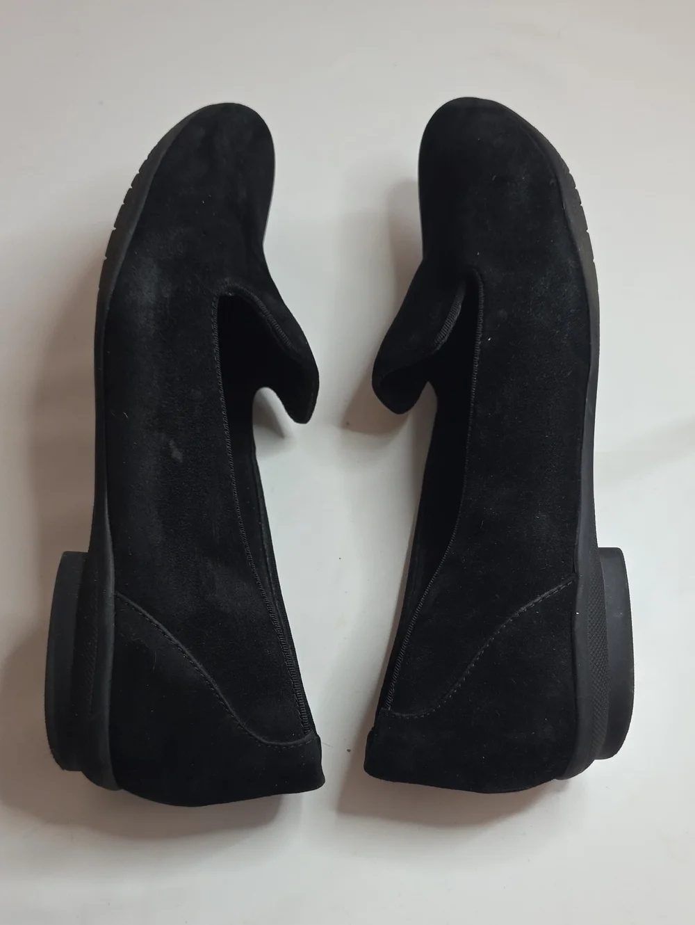CLARKS SARA POPPY SLIP ON FLATS LOAFERS BLACK SUEDE VGUC LADIES SIZE 9.5 W